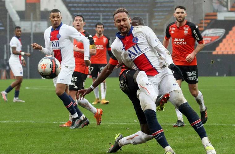 兰斯击败昂热，结束不胜苦情取得宝贵三分的简单介绍