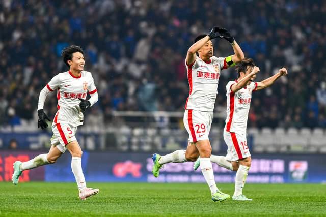 河北华夏幸福客场不敌长春亚泰，战绩稍显疲态的简单介绍