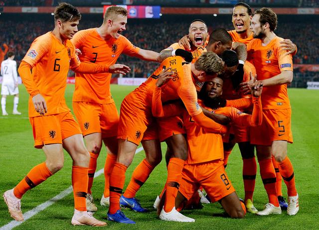 开云下载-比赛过程中，球员们的团队合作和配合让人赞叹