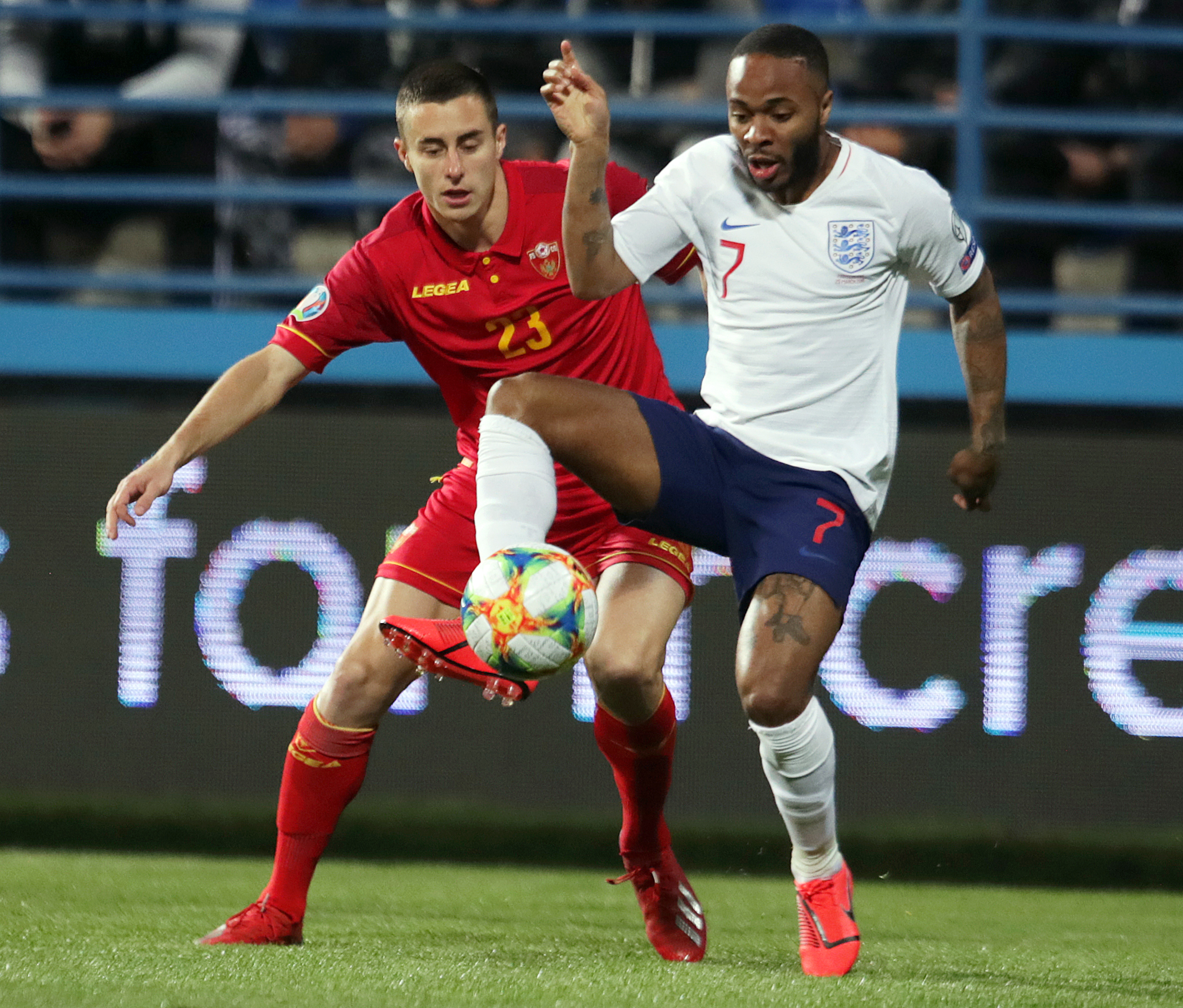 关于英格兰队豪取胜利，实力凸显欧锦赛有望晋级的信息