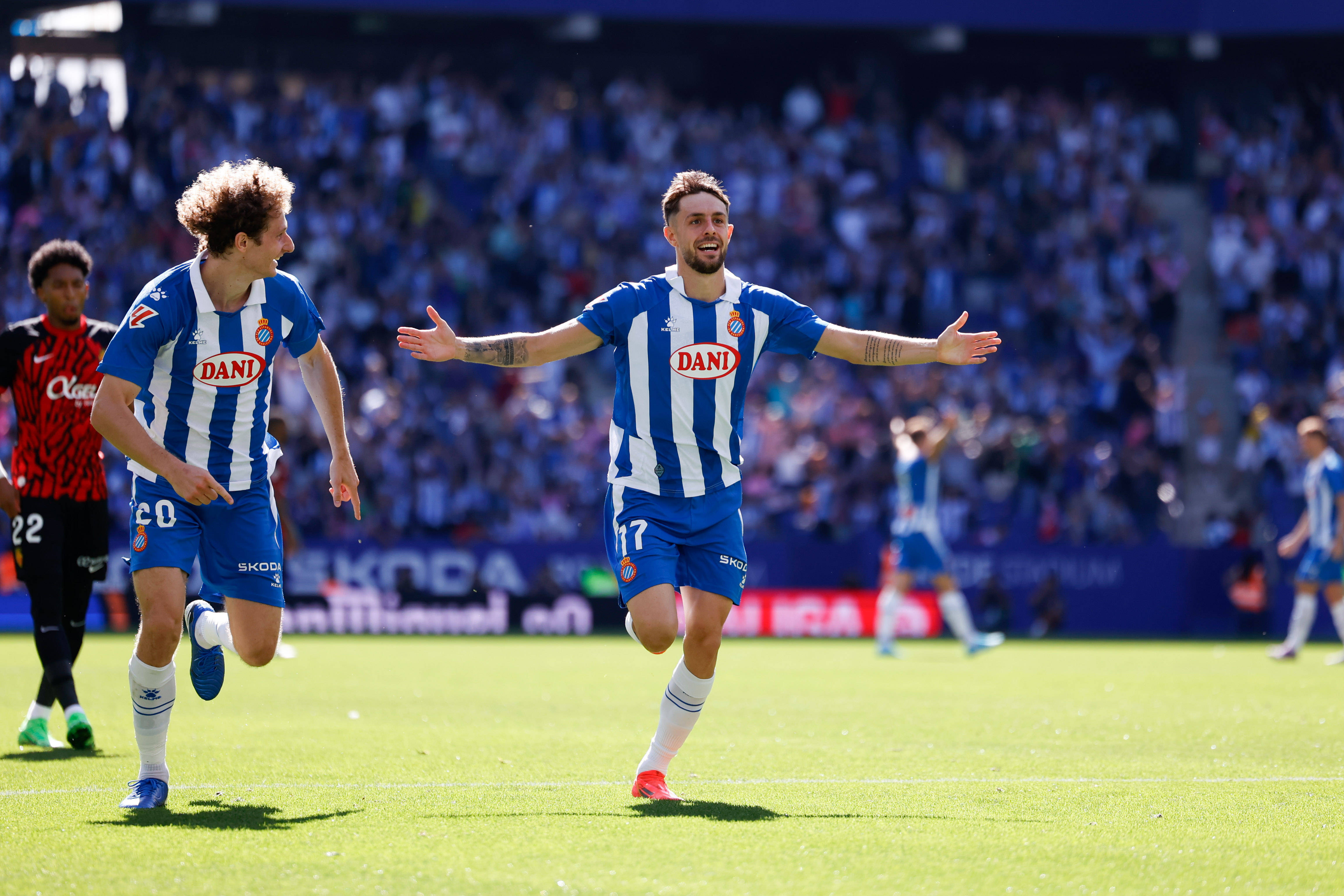 开云体育平台APP-沃特福德客场击败对手，获得重要胜利