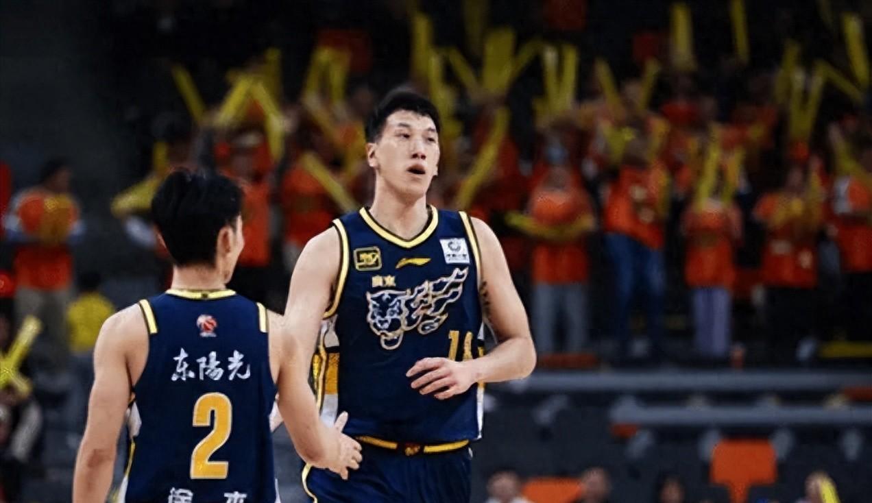 辽宁队狂胜，保持不败纪录继续领跑