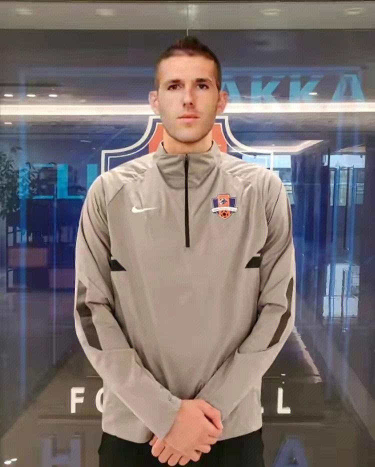 开云平台-达姆施塔特战胜凯泽斯劳滕，升班马表现抢眼的简单介绍