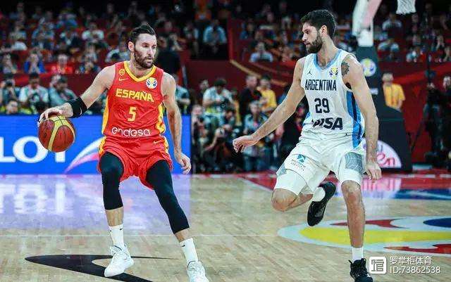 南美男篮在比赛中表现出色，击败对手达成胜利