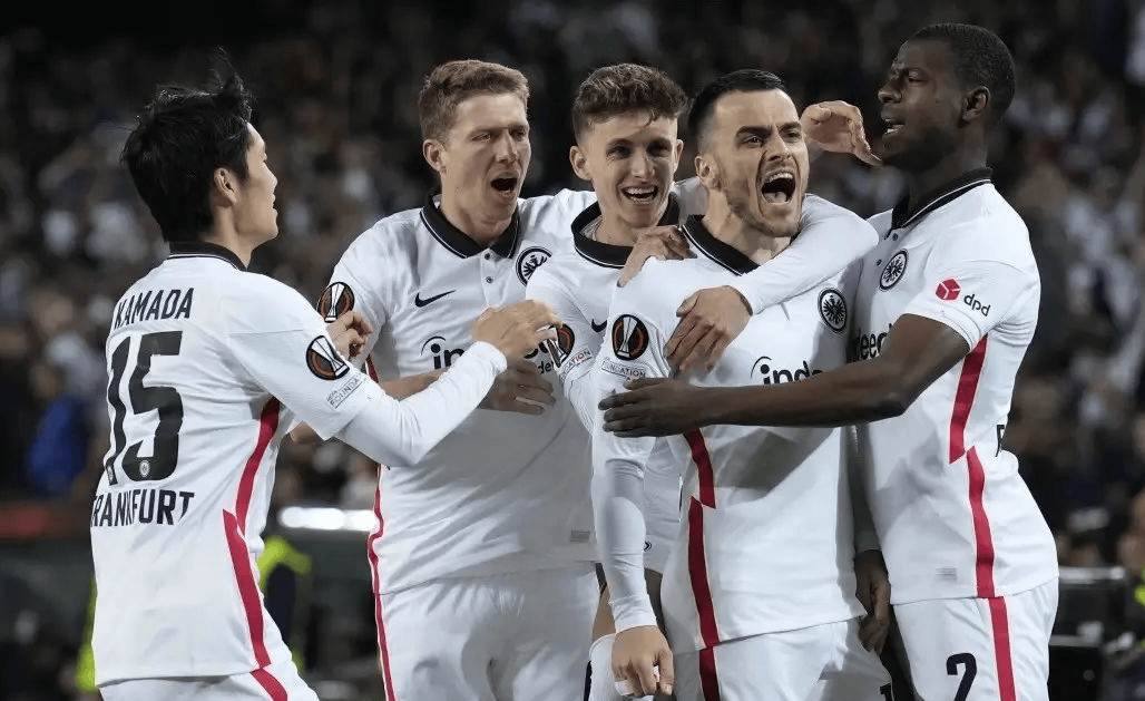 开云体育-弗赖堡客场大胜杜塞尔多夫，排名大涨