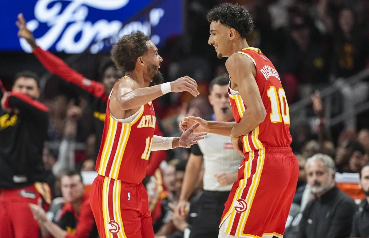 老鹰队豪取五连胜，声势如虹