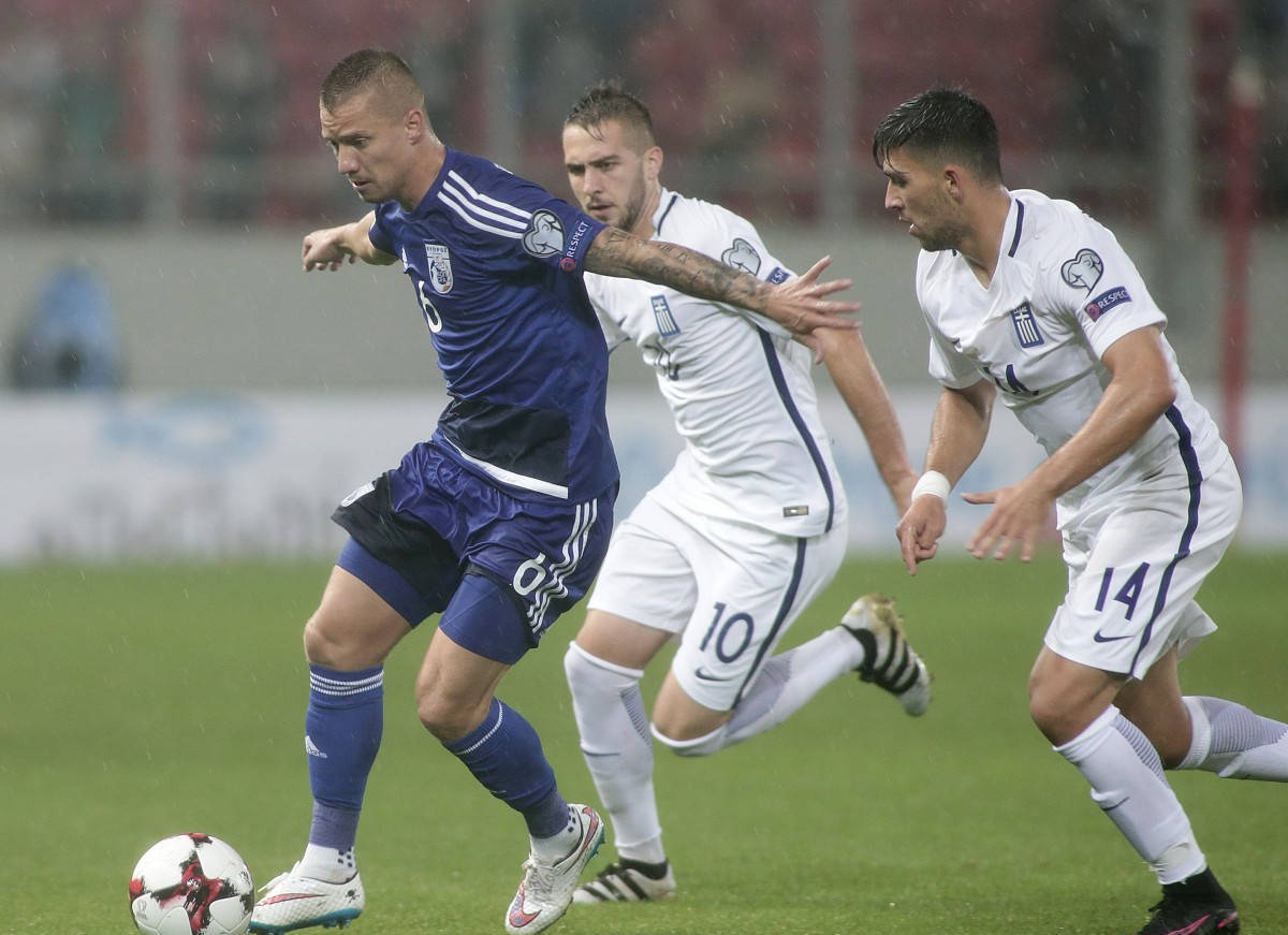 关于欧洲预选赛争夺激烈！领头羊榜首之争犹如赛马的信息