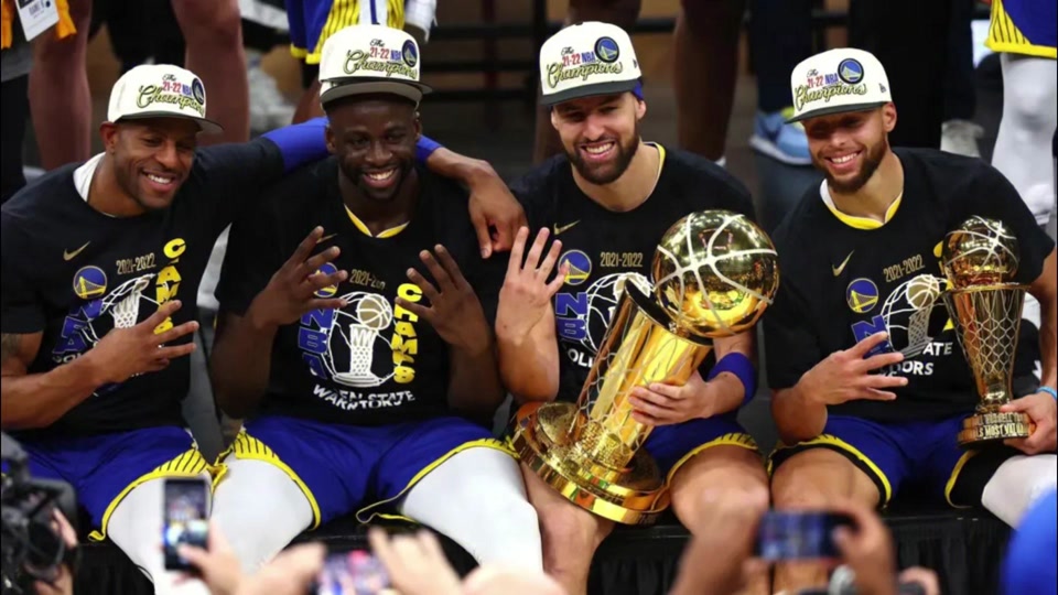 开云APP-NBA总决赛圆满结束，冠军队庆功赏