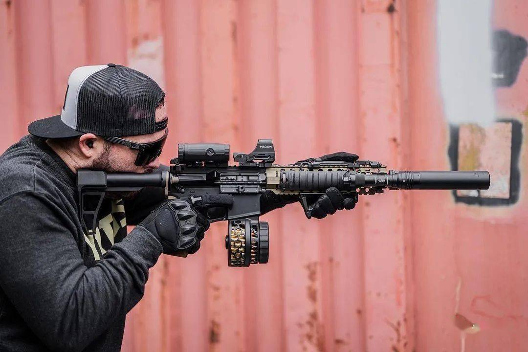 开云体育登录-独特战术打破僵局，夺得比赛胜利