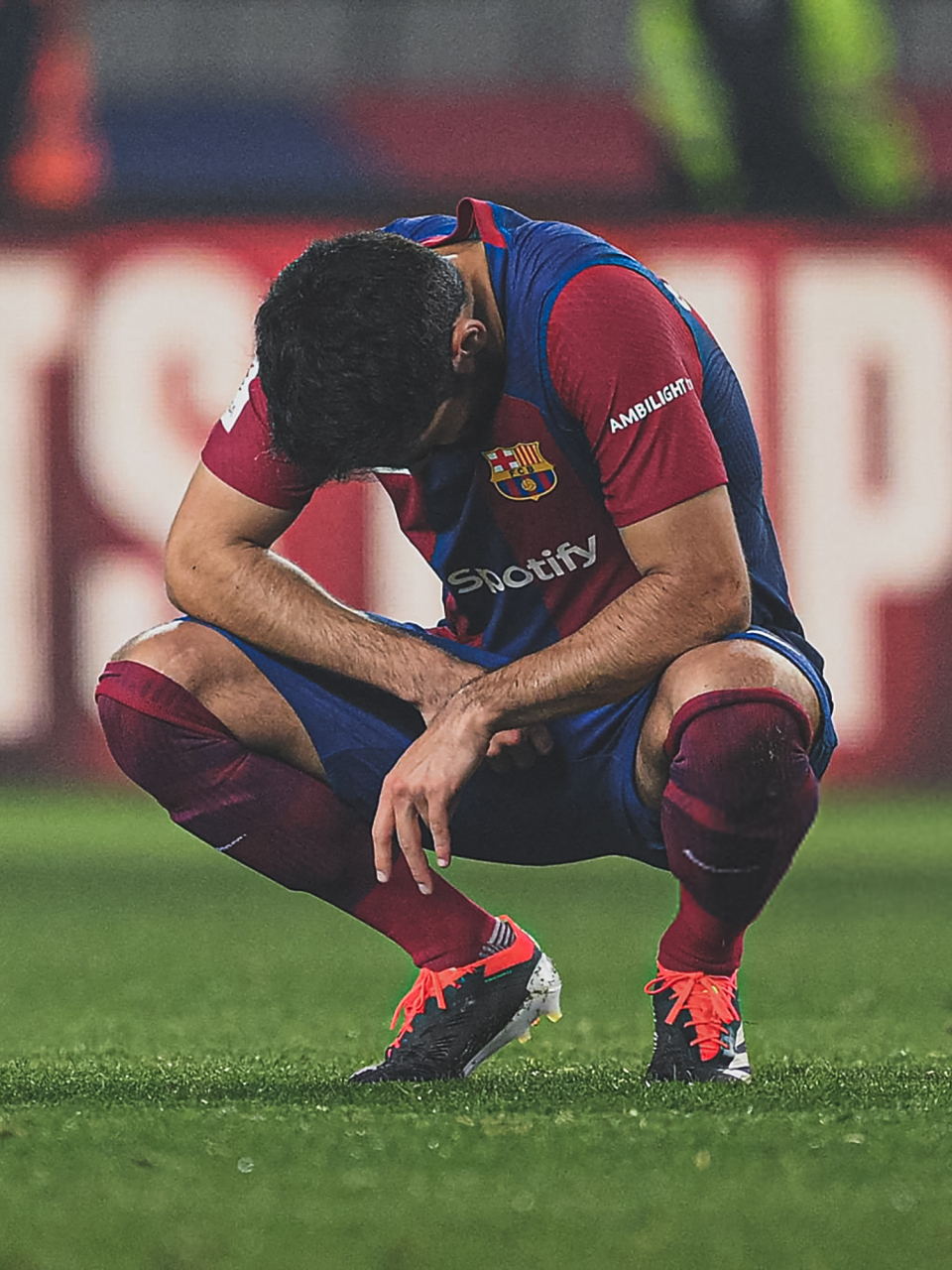 比利亚雷亚尔主场输球吞败 比利亚雷亚尔主场输球吞败