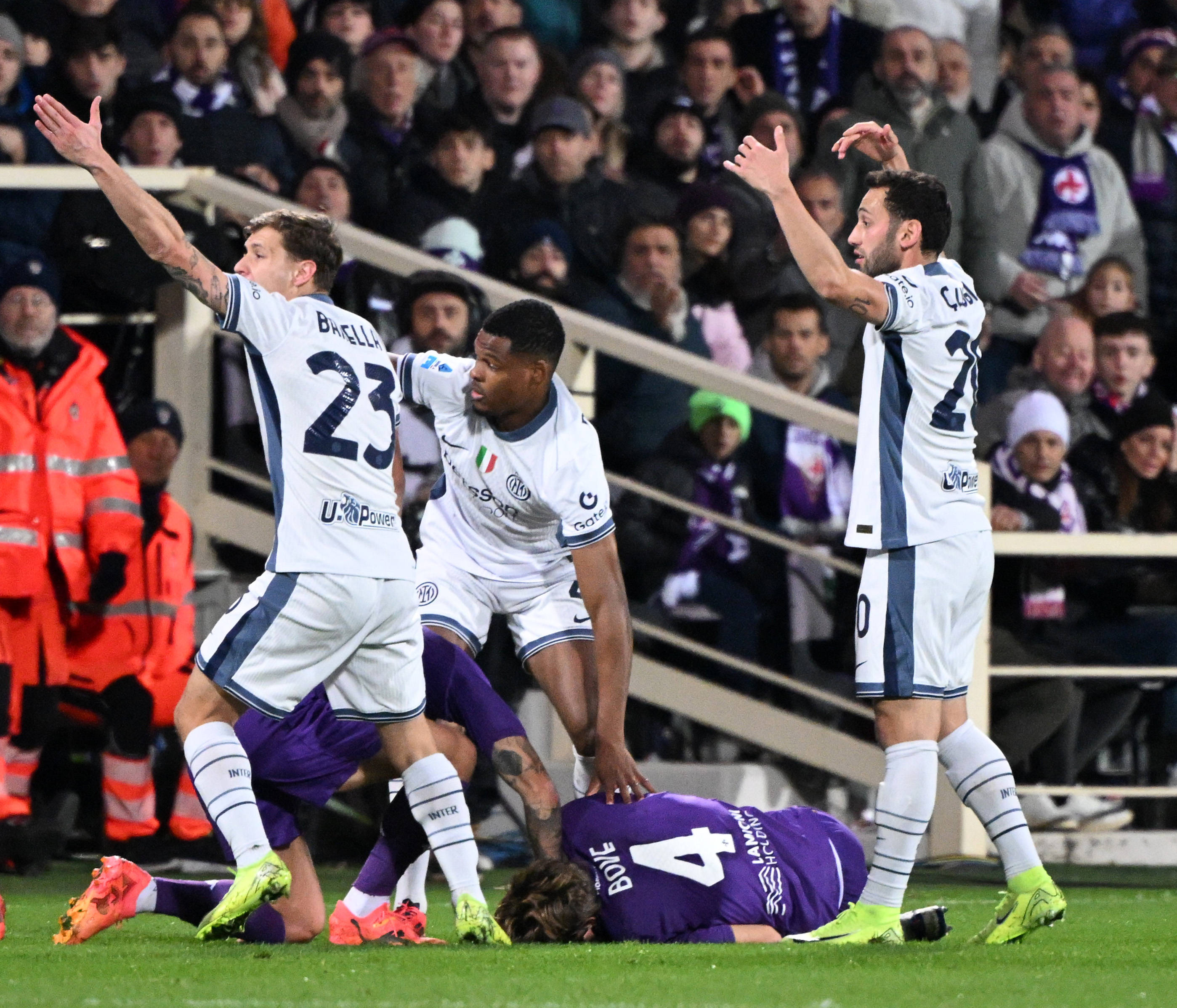 佛罗伦萨球员集体伤愈，球队备战状态良好