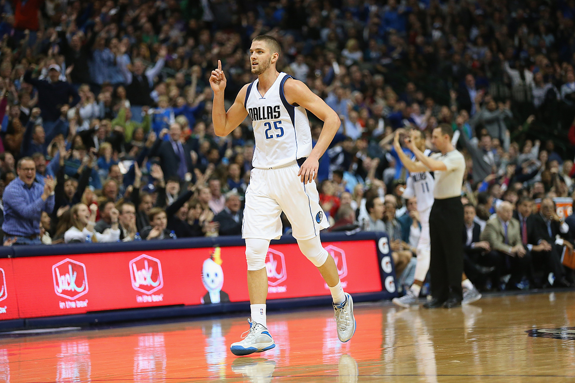 开云体育官方网站-关于无愧状元球星暴走太阳险胜尼克斯的信息