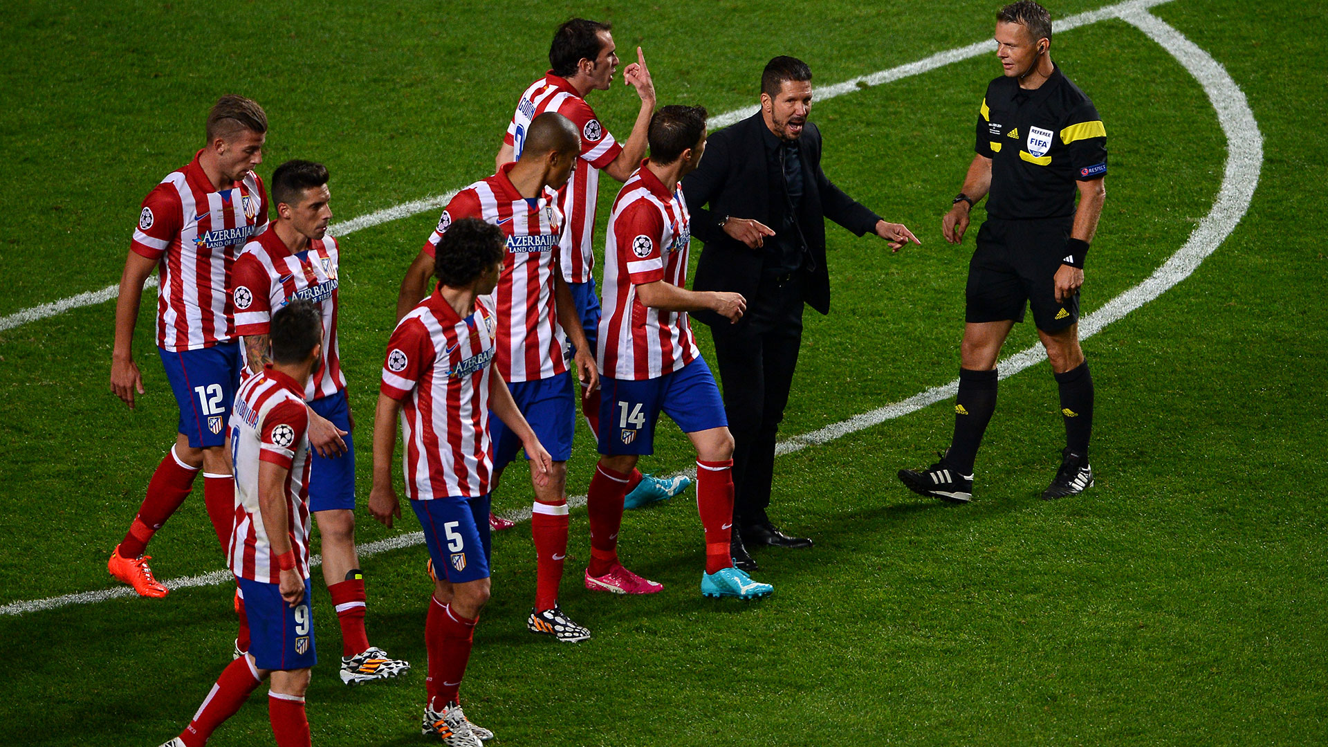 马德里双雄再战不分胜负，悬念继续存在的简单介绍