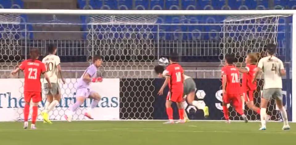 开云体育APP下载-中国女足连败持续，球员心态脆弱备战凶险