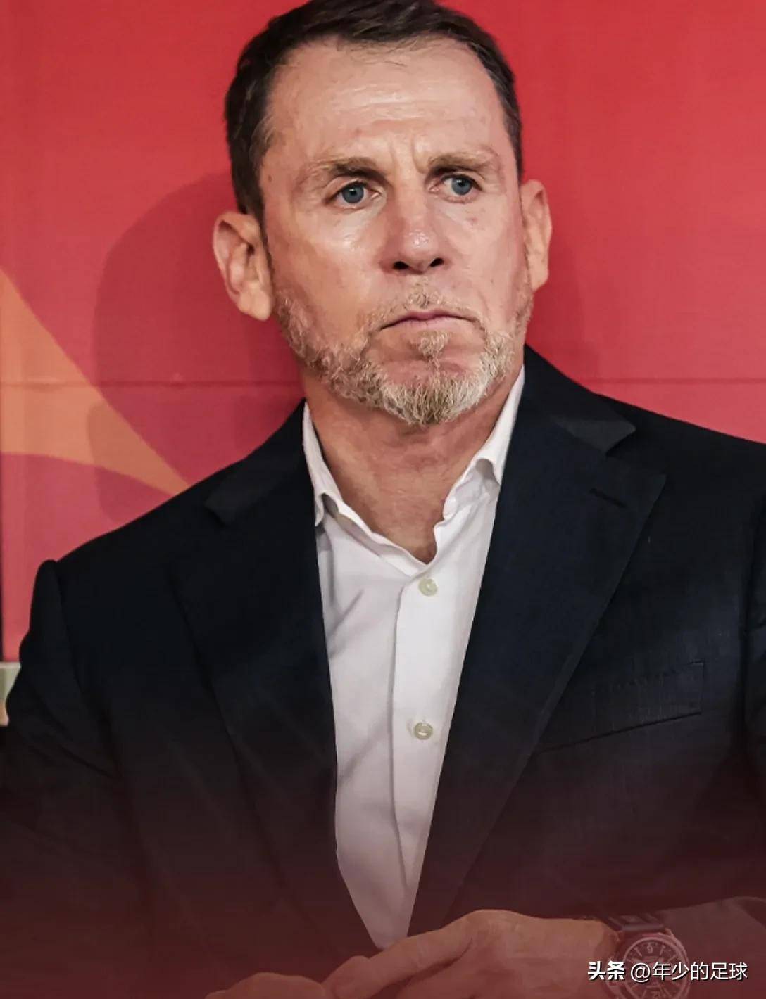 开云体育平台APP-卡利亚里临时主帅赢得首秀，球队前景一片光明