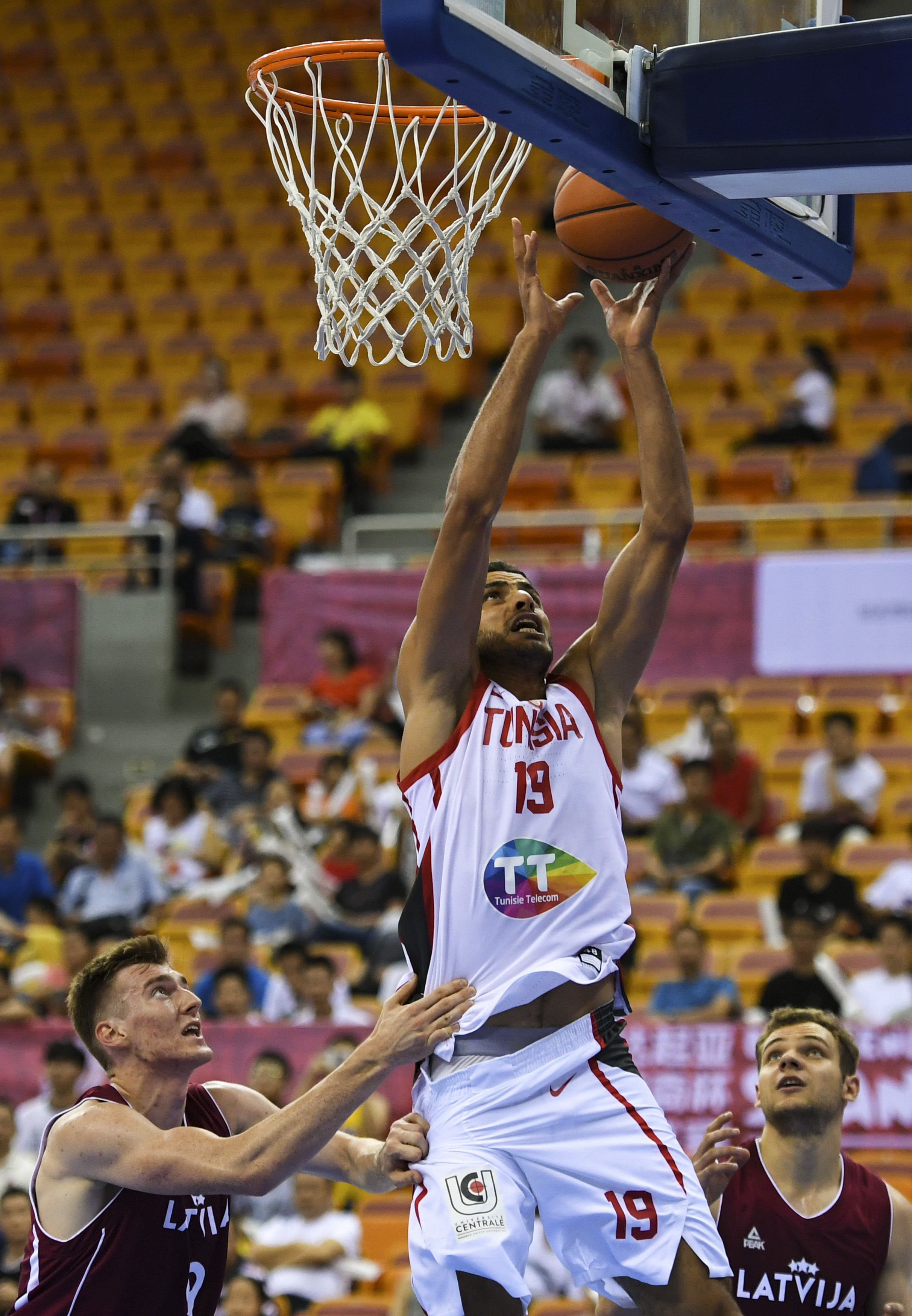 突尼斯篮球联赛西部球队优势凸显的简单介绍 突尼斯篮球联赛西部球队优势凸显的简单介绍