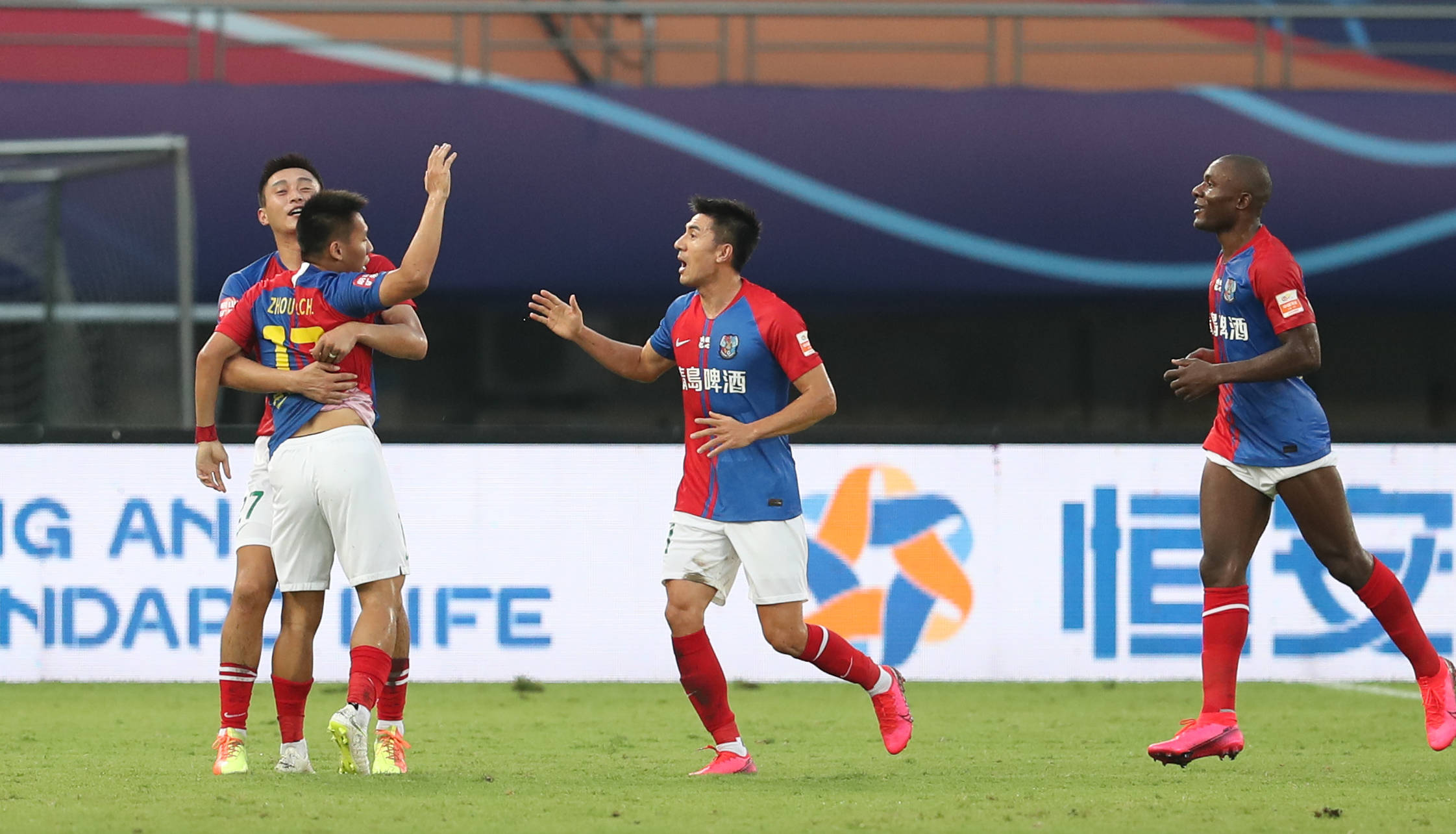 天津泰达主场战平青岛黄海，互交白卷的简单介绍