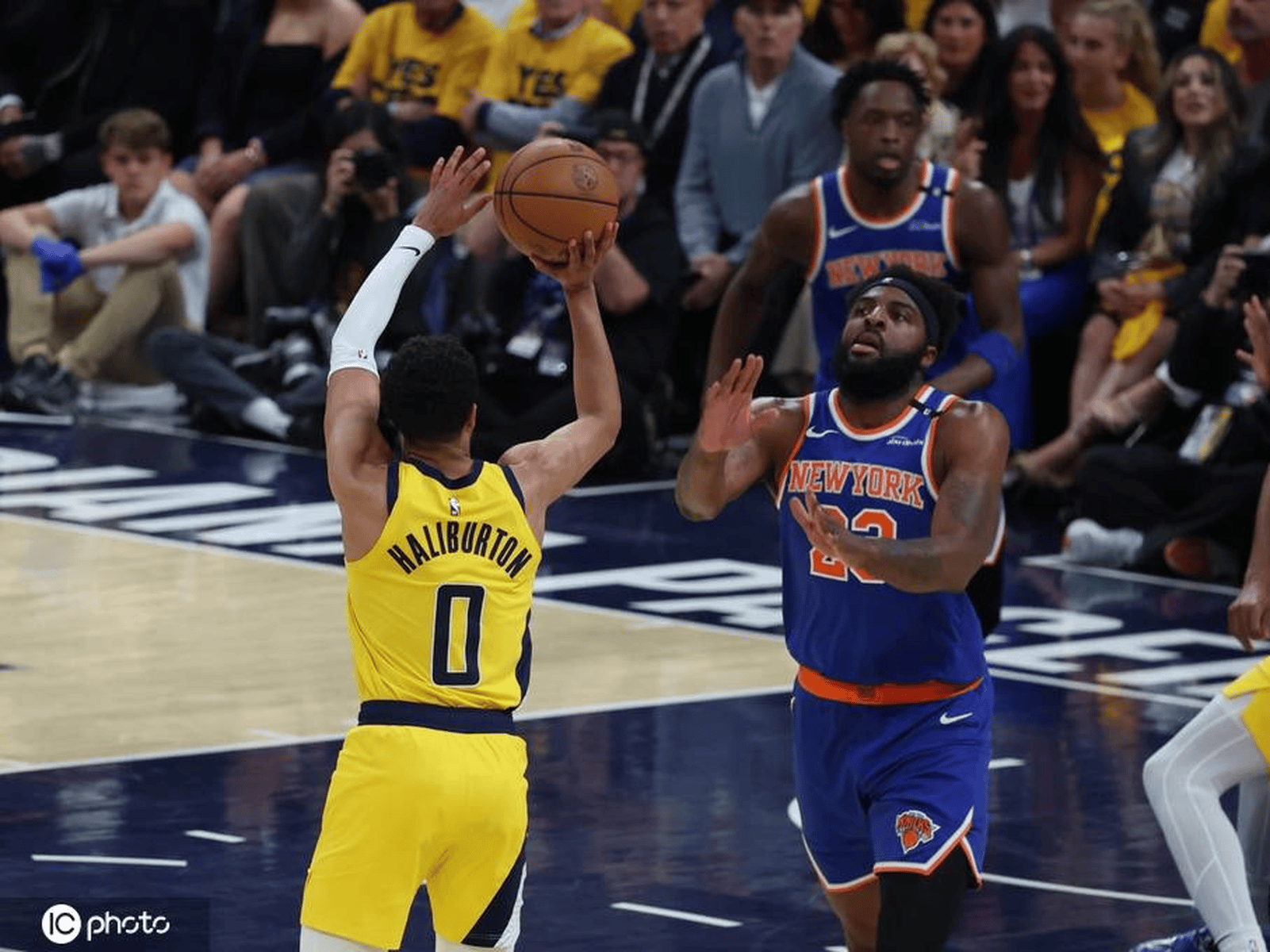 三双帽王战胜尼克斯,步行者连胜持续 三双帽王战胜尼克斯,步行者连胜持续