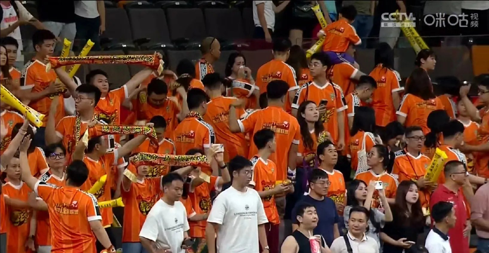 开云体育-运动场上的激烈角逐让观众目不转睛