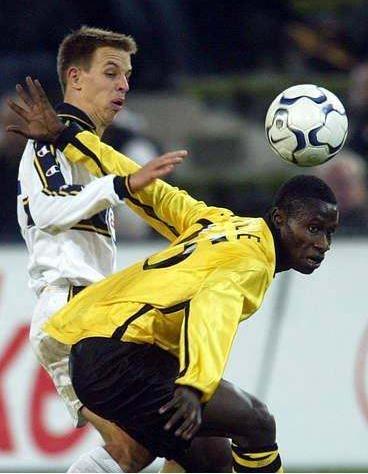 开云体育登录-波尔多客场逼平特鲁瓦，保持不败纪录