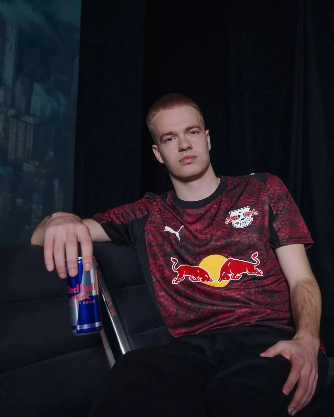 开云体育APP下载-多特蒙德球员意外伤停，欠缺对阵RB莱比锡队的重要战力的简单介绍