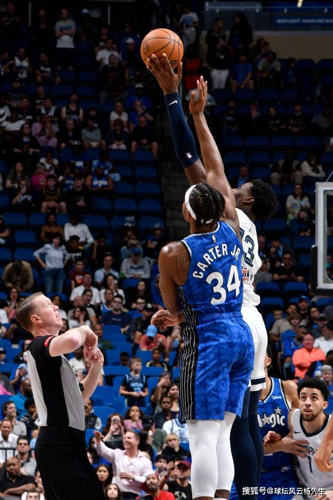 爵士大胜灰熊，系列赛独揽两场胜利