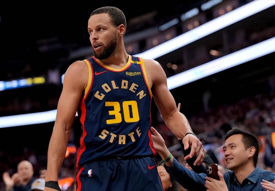 开云官网-勇士逆转篮网，豪取胜利