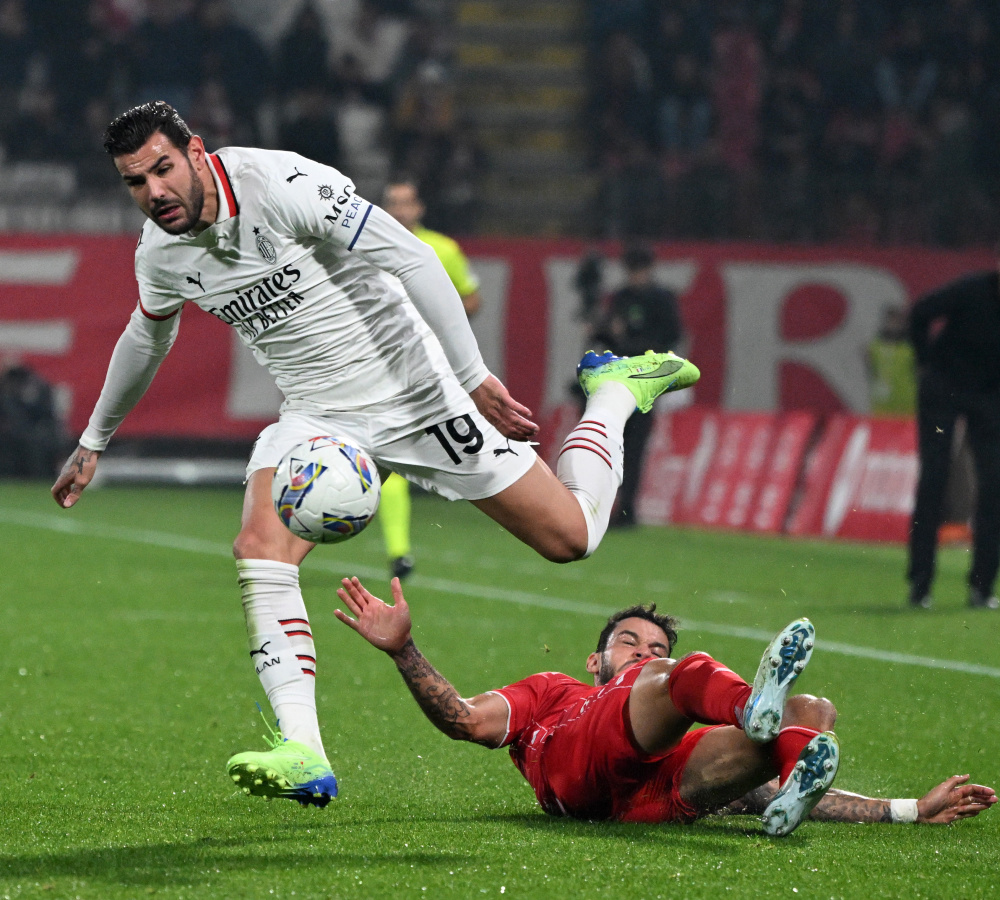 AC米兰队在国际足球比赛中表现抢眼