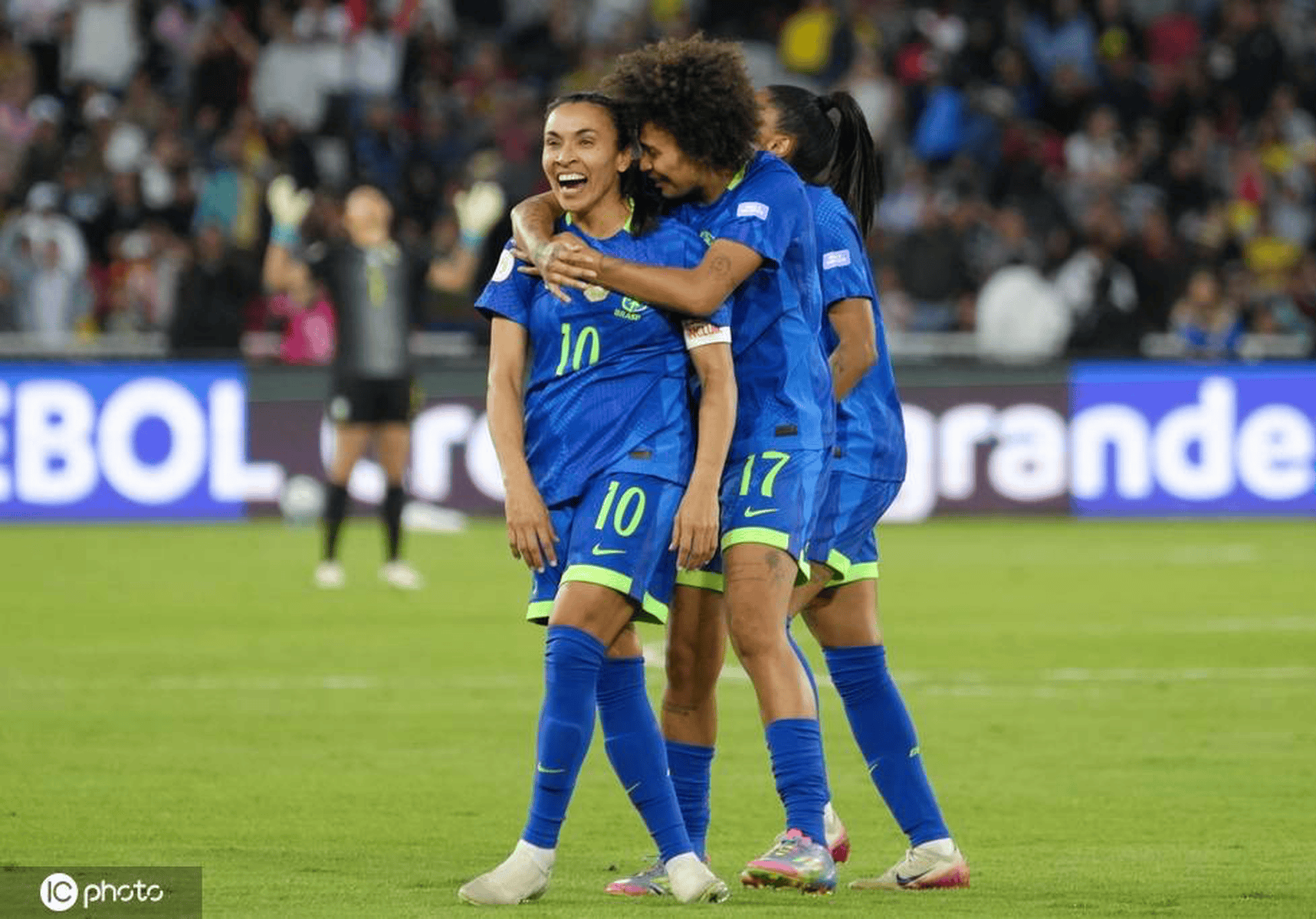 开云体育官网-圣保罗女子足球精彩对决