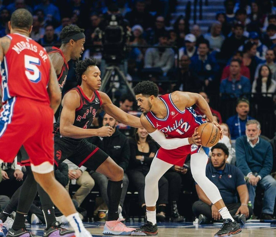 开云体育官网-76人队火爆登顶，联盟新科王者横空出世