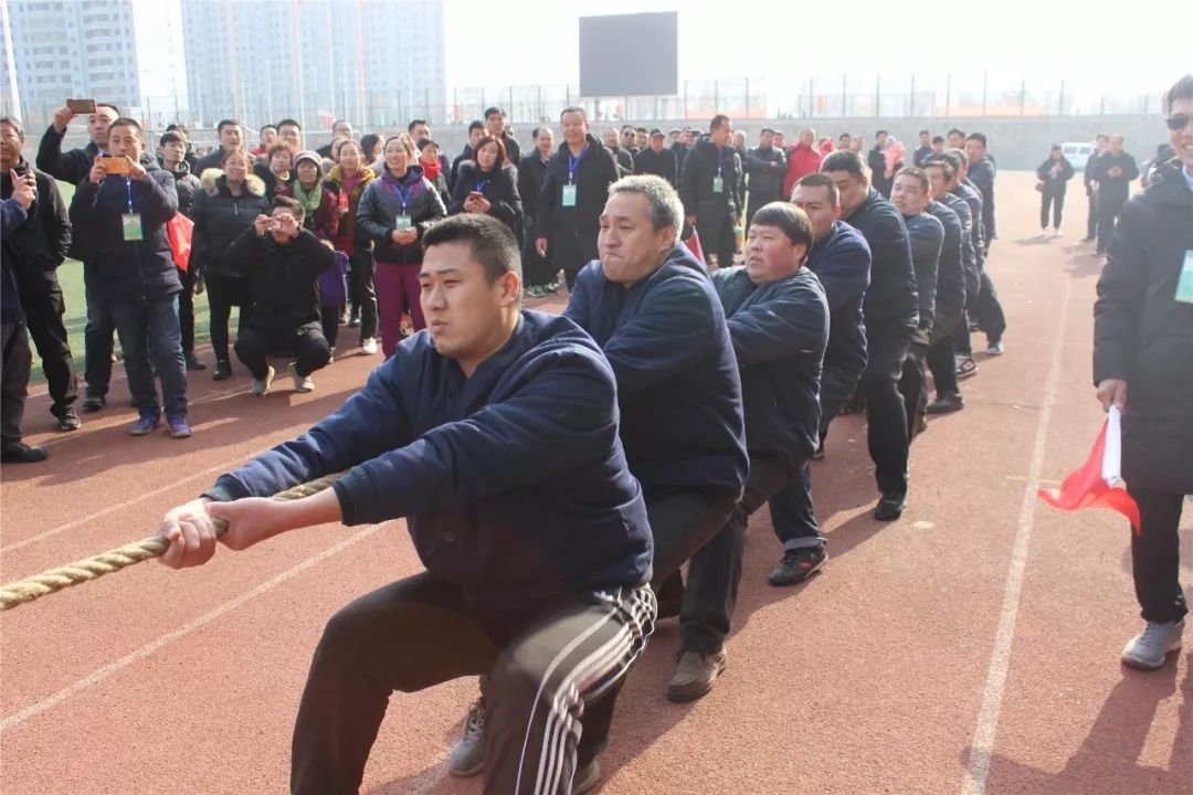 沸腾之战！力争冠军的队伍展开激烈角逐