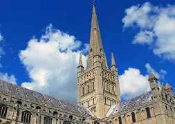 包含诺里奇堡告诉伙伴，博彩连胜的词条